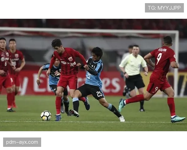 杜埃与帕尔默：新生代中场核心的组织创造力与进攻效率对比